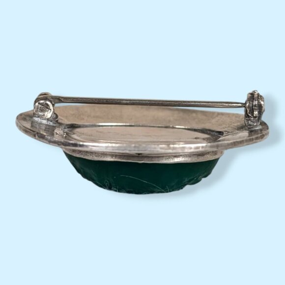 Vintage Green Molded Glass Brooch - Picture 6 of 7